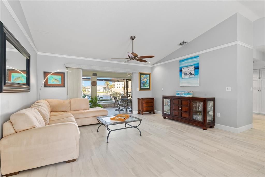 Active With Contract: $580,000 (3 beds, 2 baths, 2027 Square Feet)