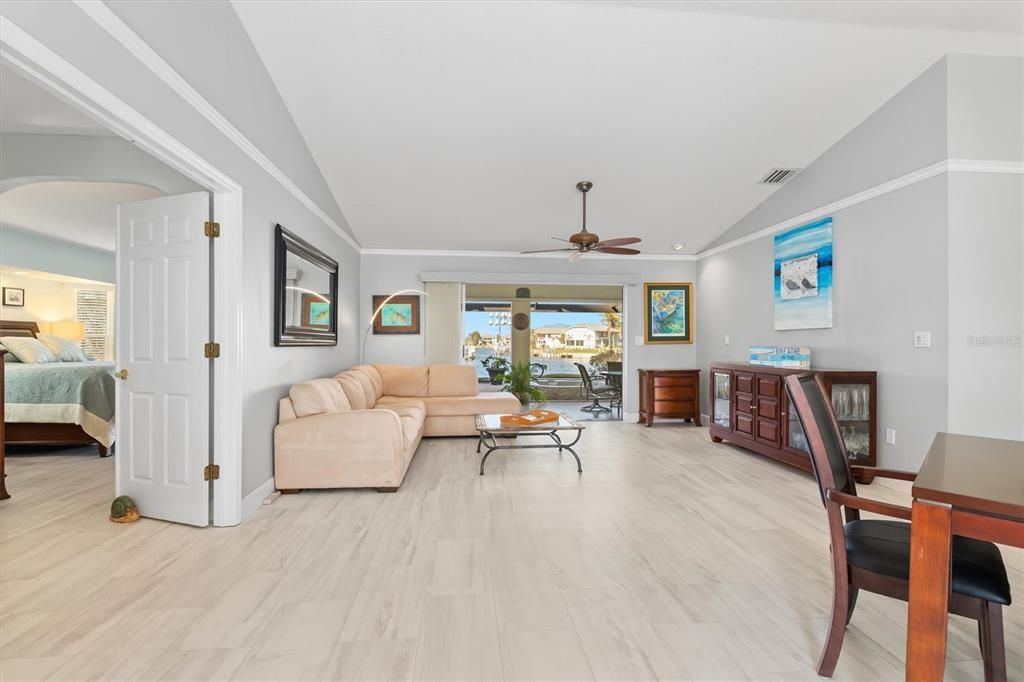 Active With Contract: $580,000 (3 beds, 2 baths, 2027 Square Feet)