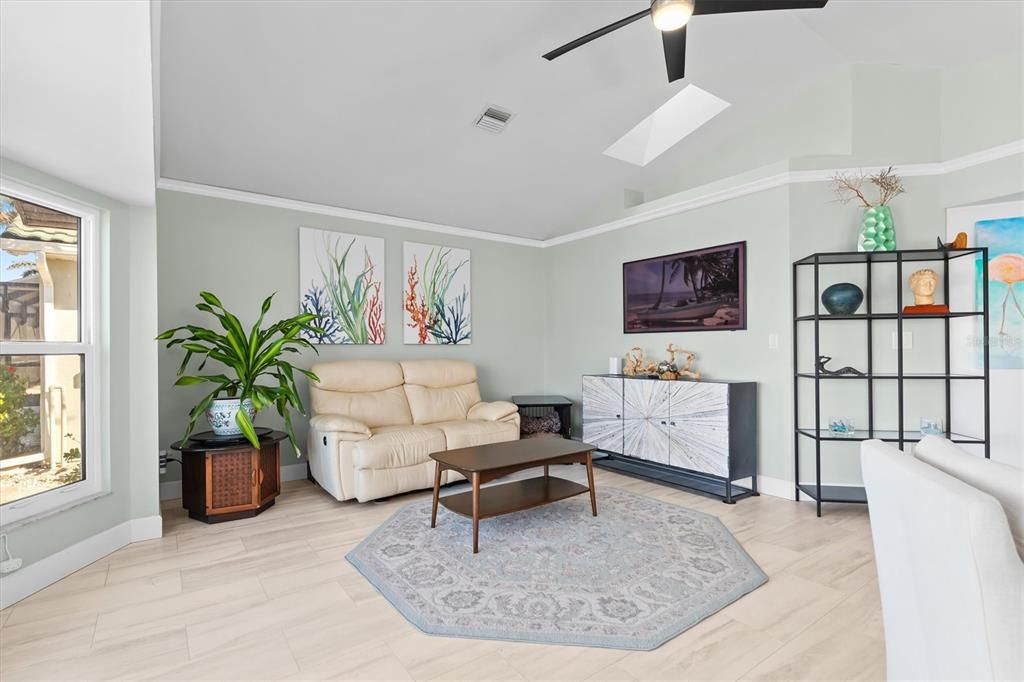 Active With Contract: $580,000 (3 beds, 2 baths, 2027 Square Feet)