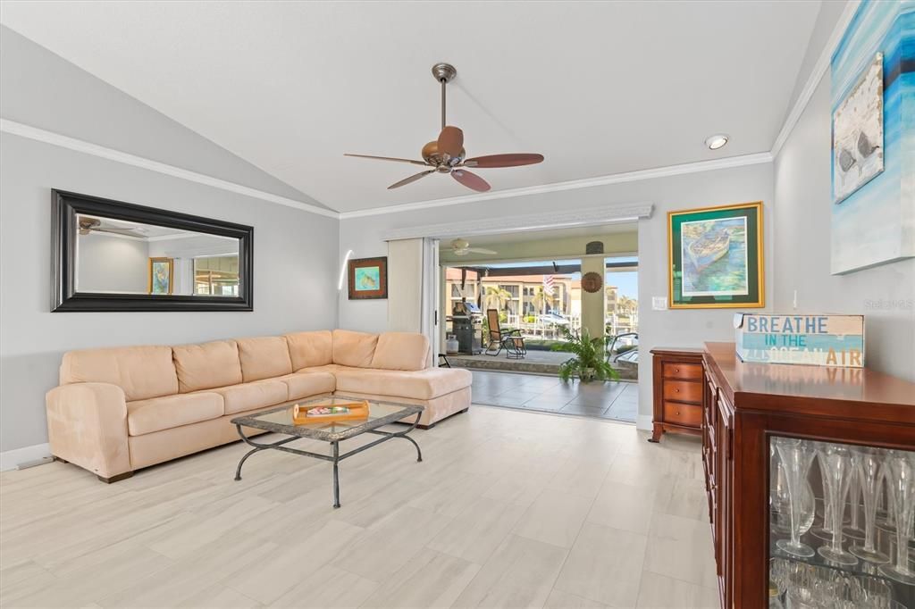 Active With Contract: $580,000 (3 beds, 2 baths, 2027 Square Feet)
