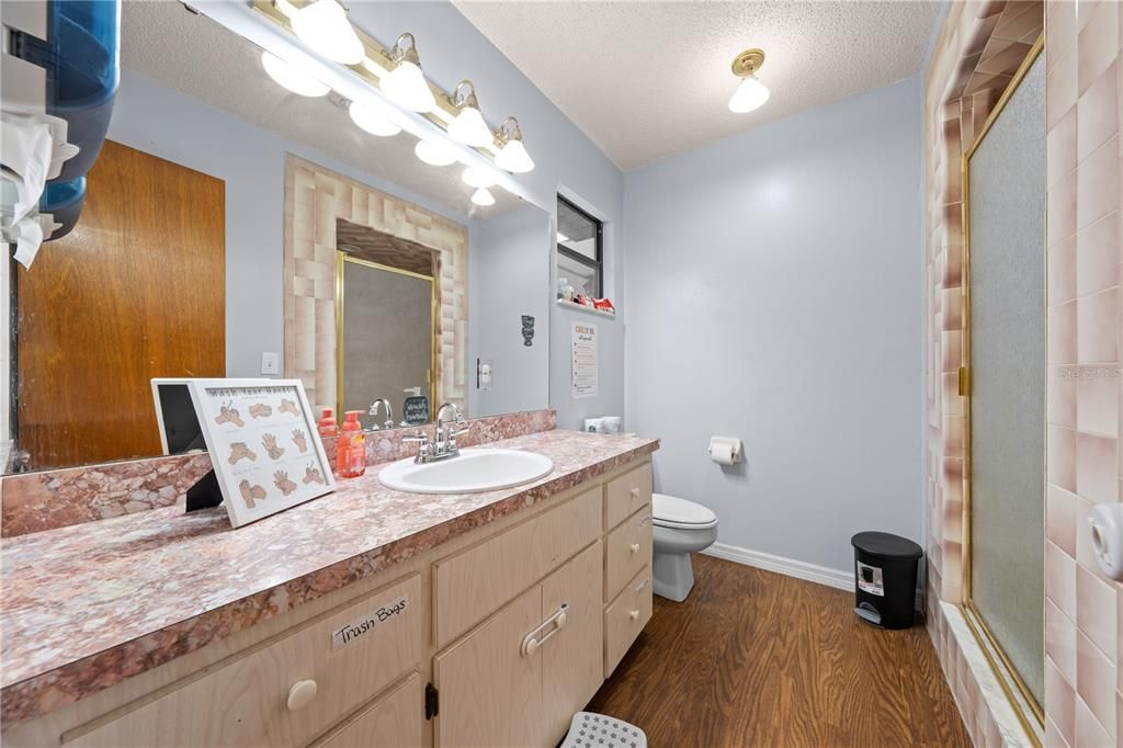 For Sale: $475,000 (0 beds, 0 baths, 2984 Square Feet)