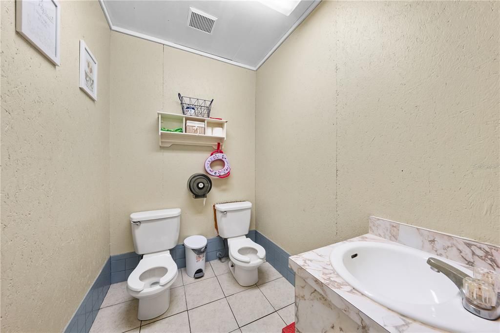 For Sale: $475,000 (0 beds, 0 baths, 2984 Square Feet)