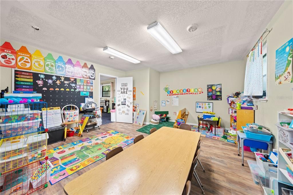 For Sale: $475,000 (0 beds, 0 baths, 2984 Square Feet)