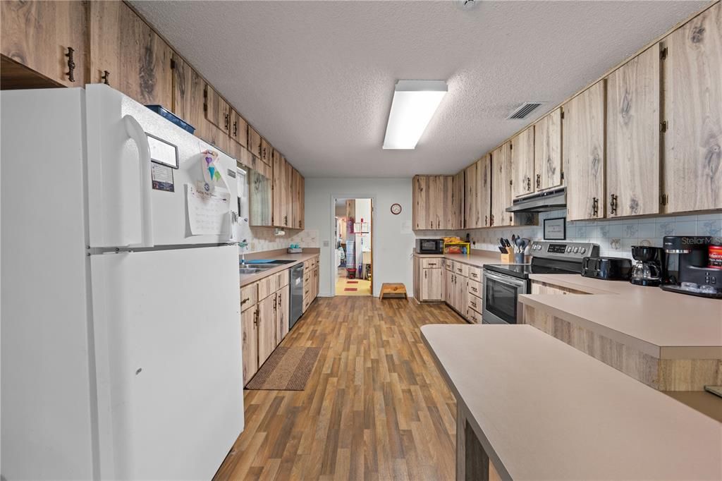 For Sale: $475,000 (0 beds, 0 baths, 2984 Square Feet)