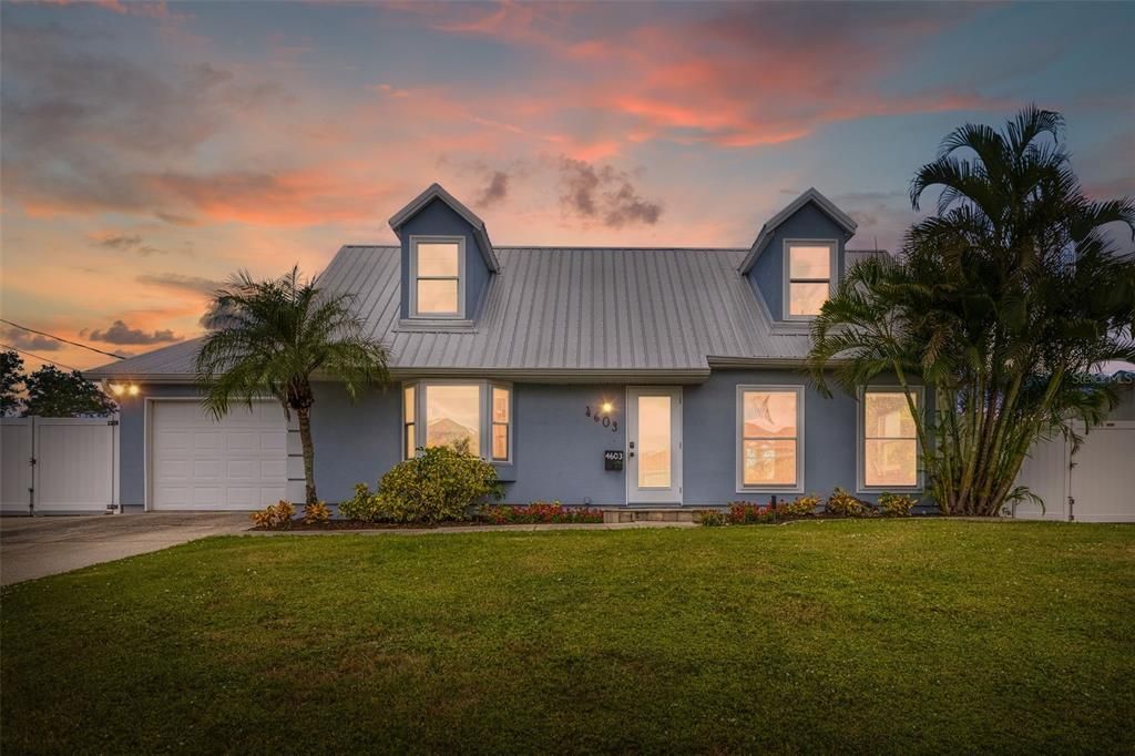 待售: $700,000 (3 贝兹, 3 浴室, 2016 平方英尺)