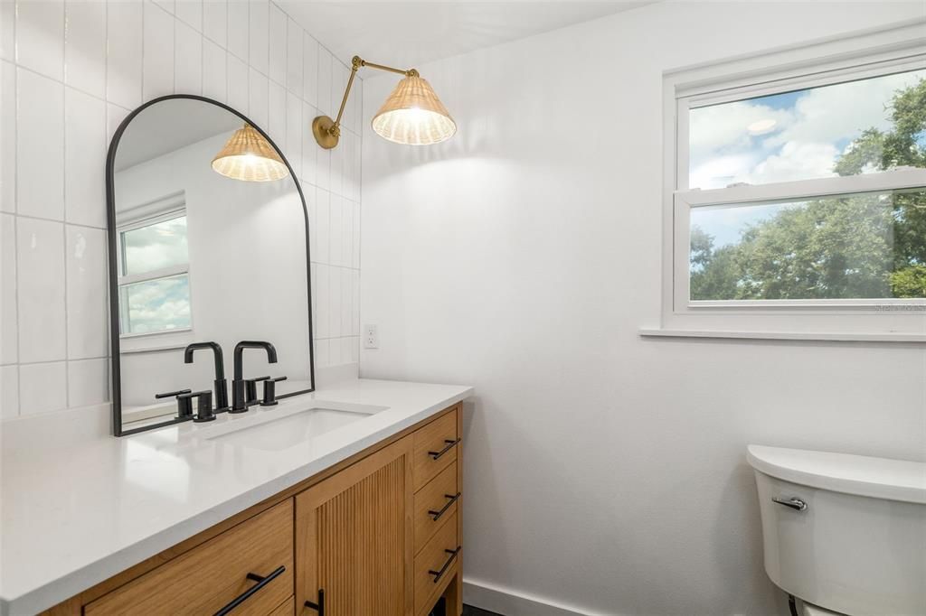 待售: $700,000 (3 贝兹, 3 浴室, 2016 平方英尺)