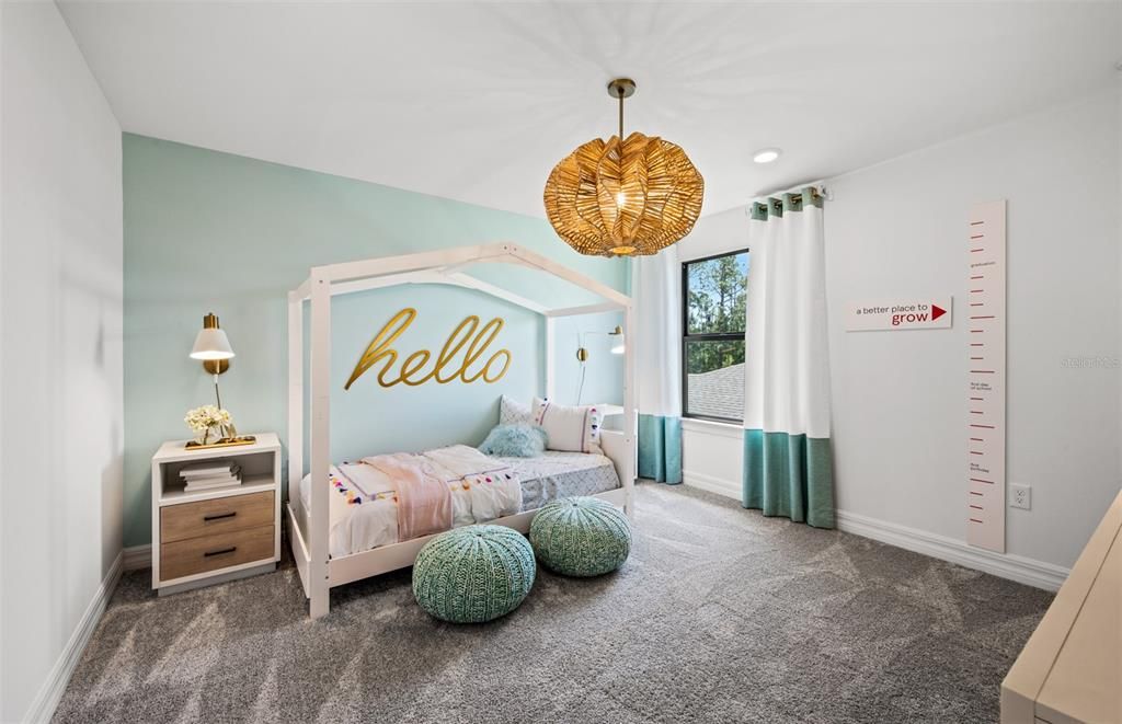 Activo con contrato: $454,900 (4 camas, 3 baños, 2894 Pies cuadrados)