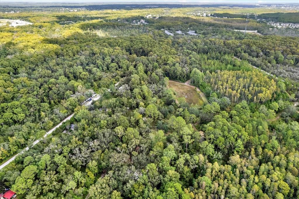 合同活跃: $10,000 (0.18 acres)