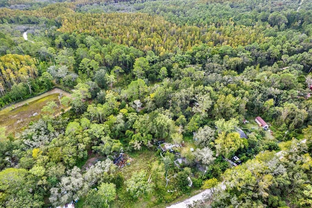 合同活跃: $10,000 (0.18 acres)