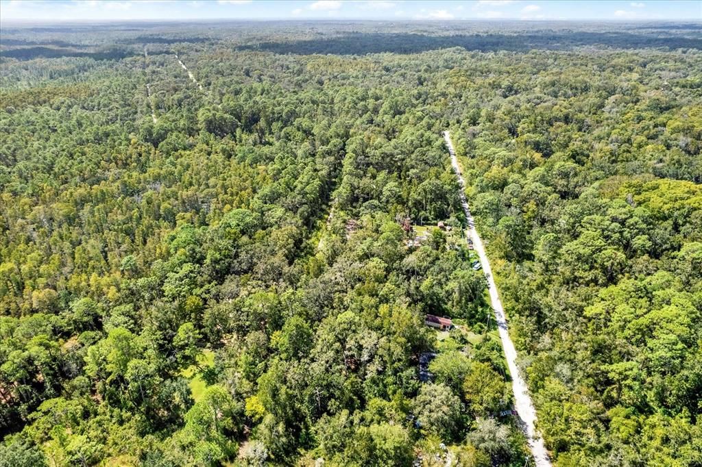 合同活跃: $10,000 (0.18 acres)