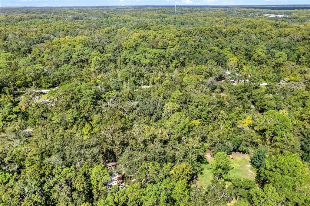 合同活跃: $10,000 (0.18 acres)