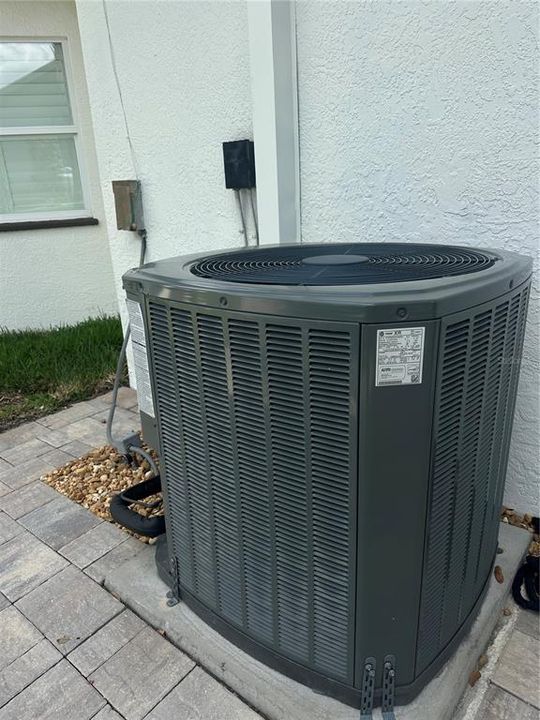 For Sale: $1,149,000 (4 beds, 3 baths, 2910 Square Feet)