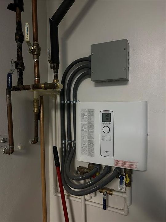 For Sale: $1,149,000 (4 beds, 3 baths, 2910 Square Feet)