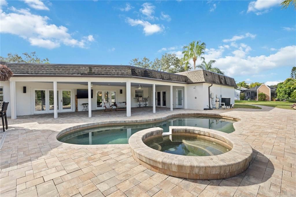 For Sale: $1,149,000 (4 beds, 3 baths, 2910 Square Feet)