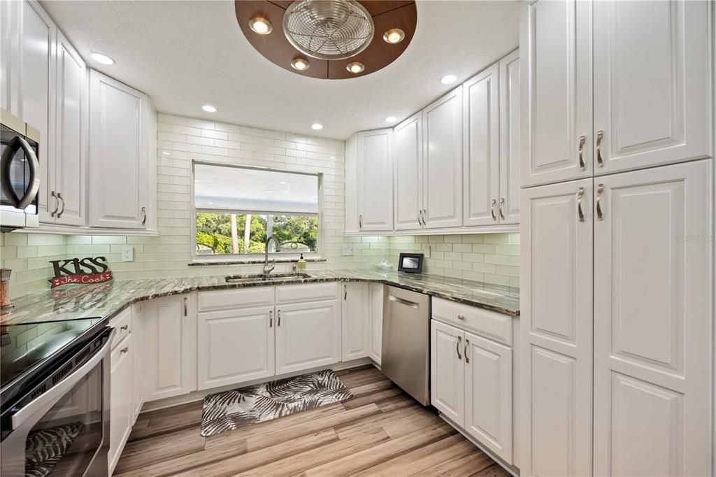 For Sale: $1,149,000 (4 beds, 3 baths, 2910 Square Feet)