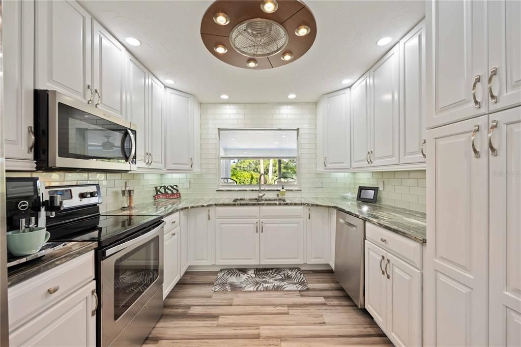 For Sale: $1,149,000 (4 beds, 3 baths, 2910 Square Feet)