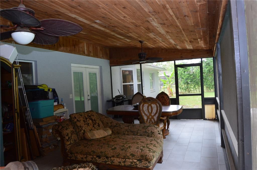 Active With Contract: $315,000 (3 beds, 2 baths, 1662 Square Feet)