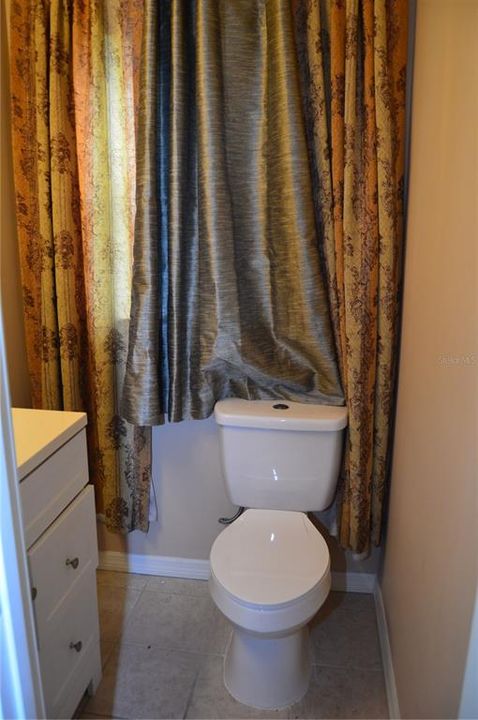 Active With Contract: $315,000 (3 beds, 2 baths, 1662 Square Feet)