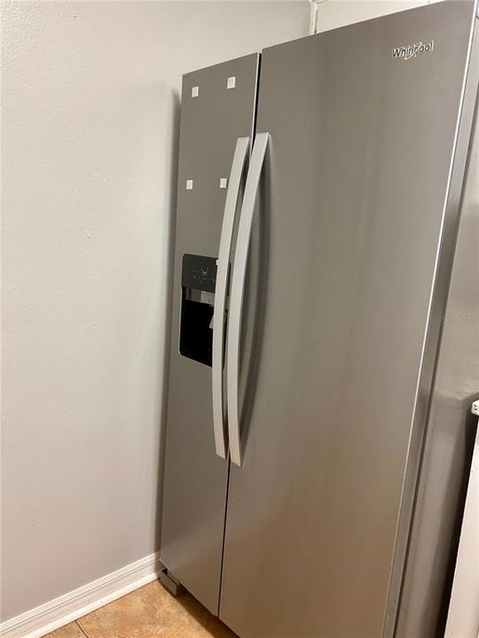 В аренду: $2,000 (2 спален, 2 ванн, 1104 Квадратных фут)