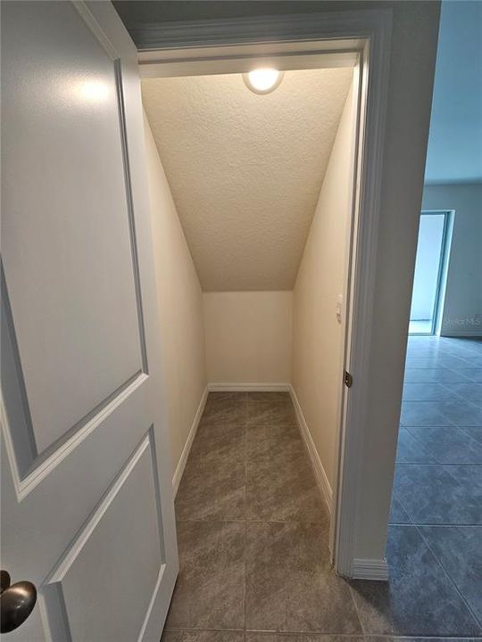 出租: $1,900 (3 贝兹, 2 浴室, 1673 平方英尺)