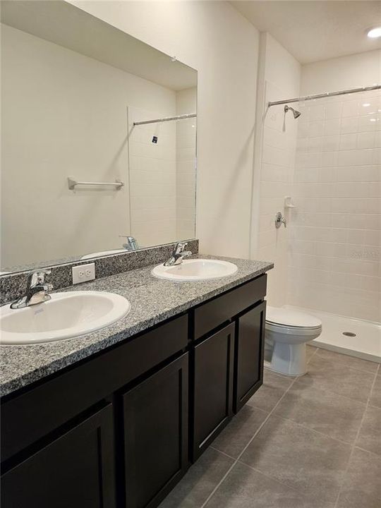 出租: $1,900 (3 贝兹, 2 浴室, 1673 平方英尺)