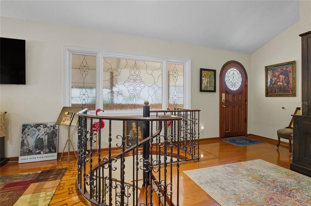 合同活跃: $859,900 (3 贝兹, 3 浴室, 3264 平方英尺)