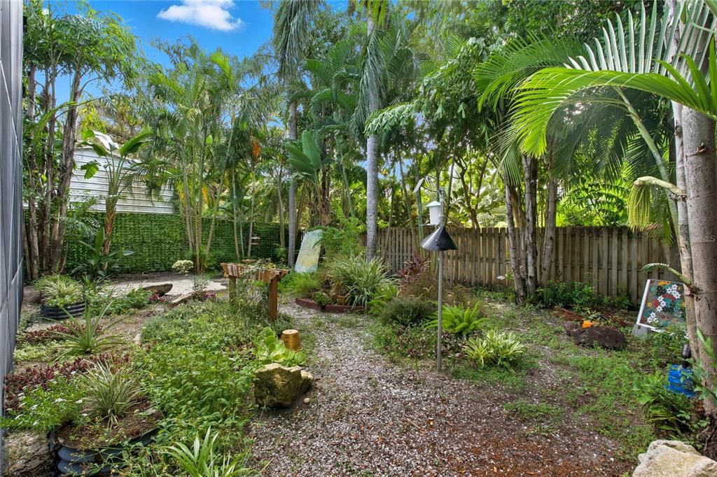 合同活跃: $859,900 (3 贝兹, 3 浴室, 3264 平方英尺)