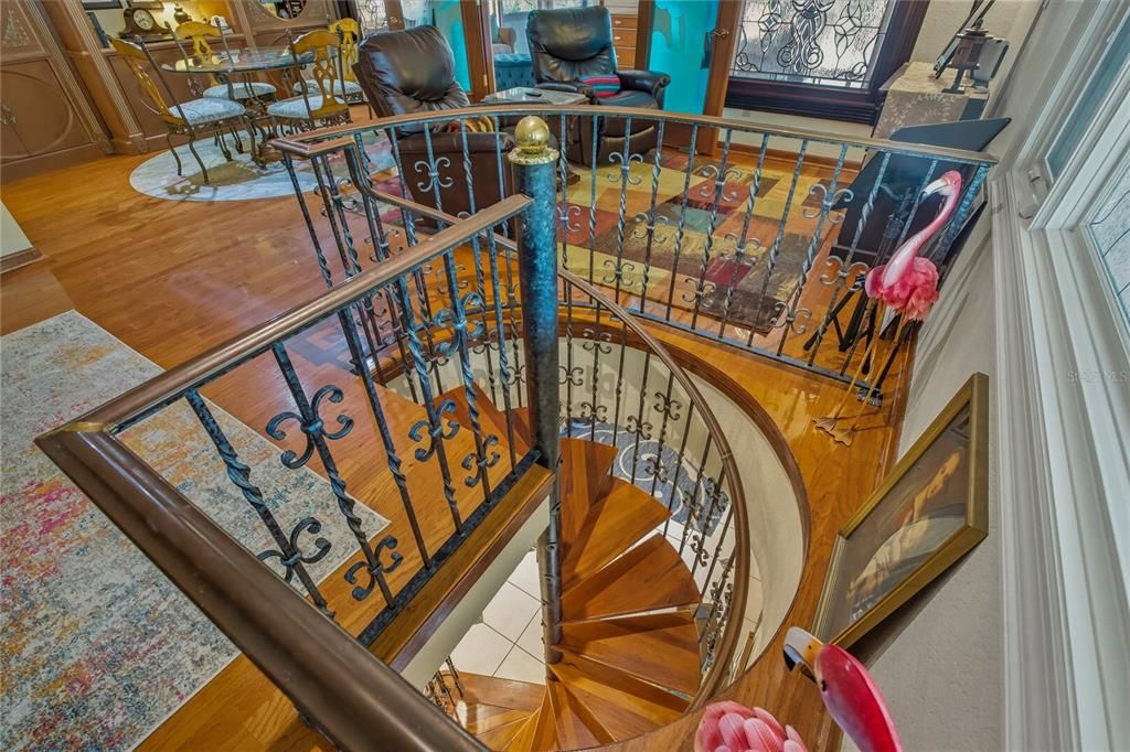 合同活跃: $859,900 (3 贝兹, 3 浴室, 3264 平方英尺)