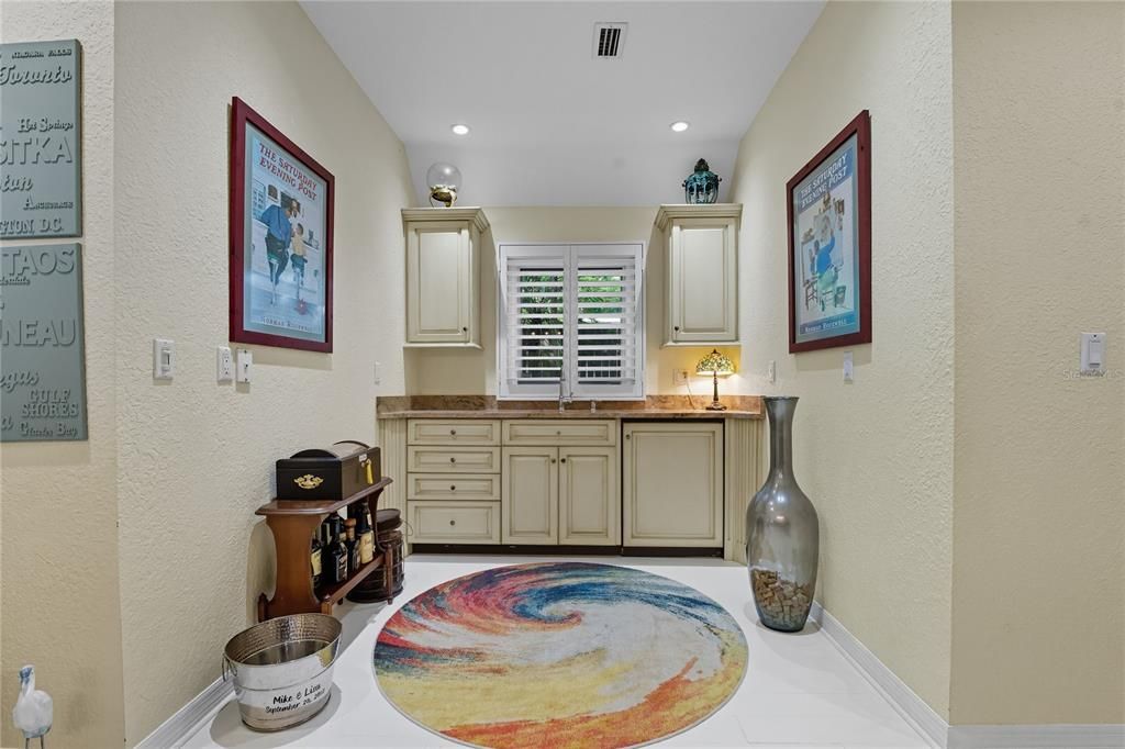 合同活跃: $859,900 (3 贝兹, 3 浴室, 3264 平方英尺)