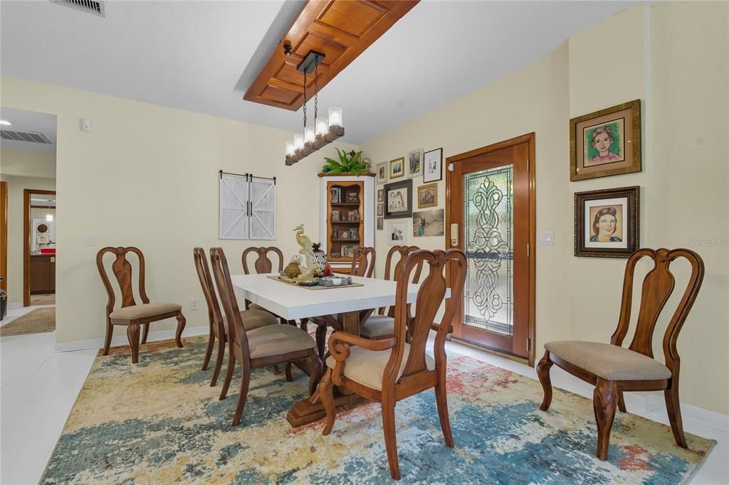 合同活跃: $859,900 (3 贝兹, 3 浴室, 3264 平方英尺)