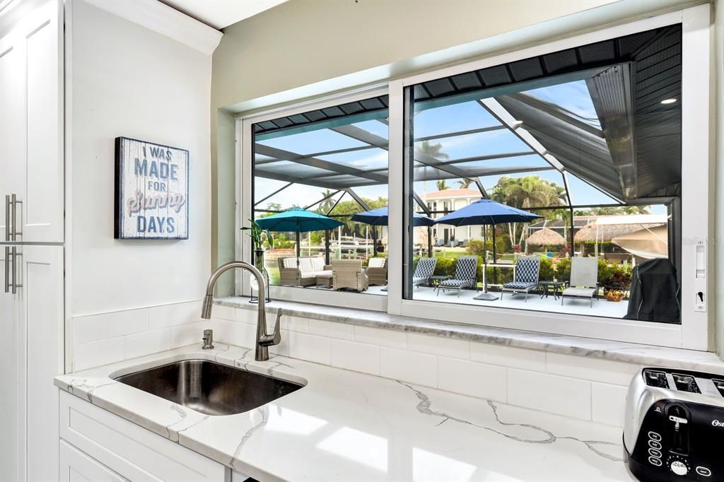 На продажу: $650,000 (4 спален, 3 ванн, 1837 Квадратных фут)