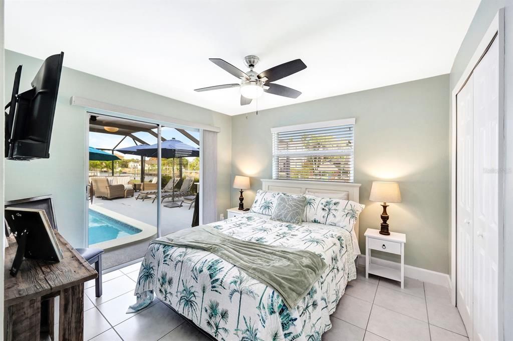 На продажу: $650,000 (4 спален, 3 ванн, 1837 Квадратных фут)