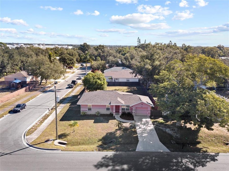 合同活跃: $325,000 (3 贝兹, 2 浴室, 1120 平方英尺)