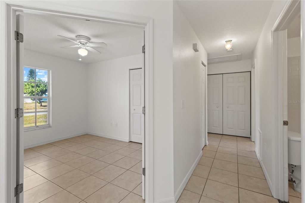 合同活跃: $325,000 (3 贝兹, 2 浴室, 1120 平方英尺)