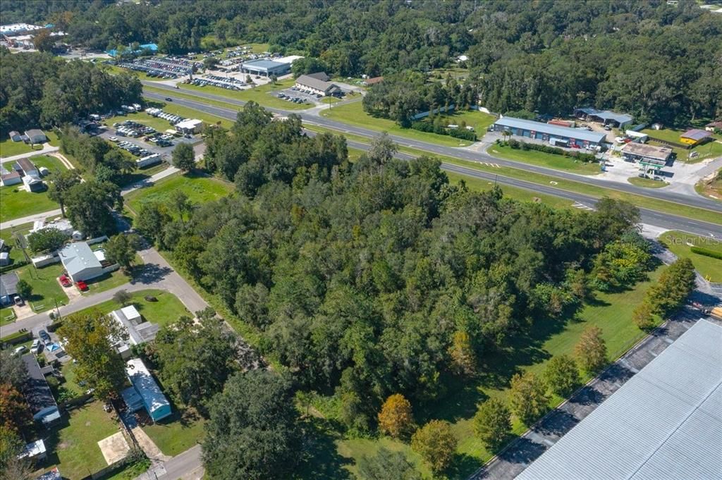 En Venta: $1,200,000 (2.49 acres)