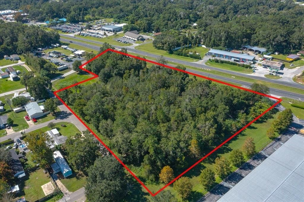 En Venta: $1,200,000 (2.49 acres)