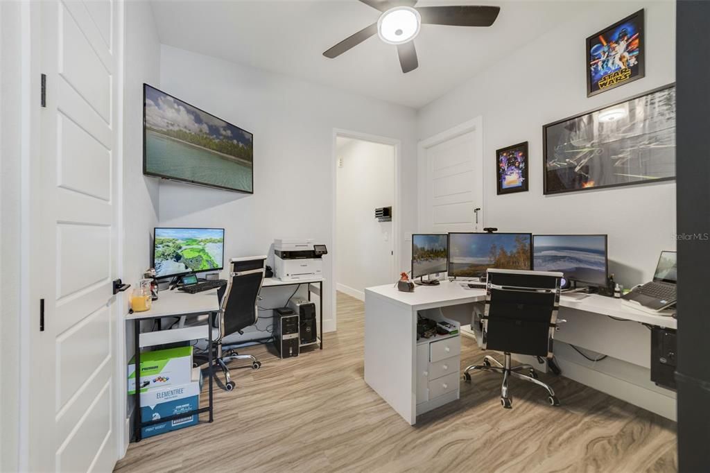 For Sale: $735,000 (4 beds, 3 baths, 3001 Square Feet)