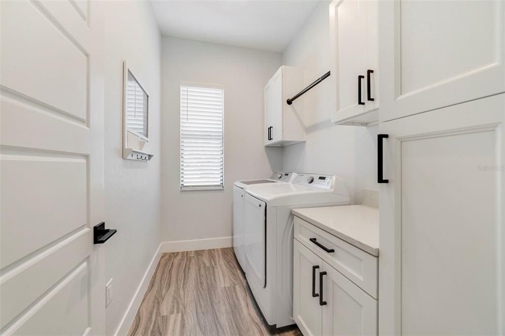 For Sale: $735,000 (4 beds, 3 baths, 3001 Square Feet)