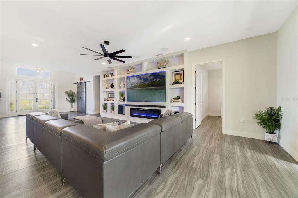 For Sale: $735,000 (4 beds, 3 baths, 3001 Square Feet)