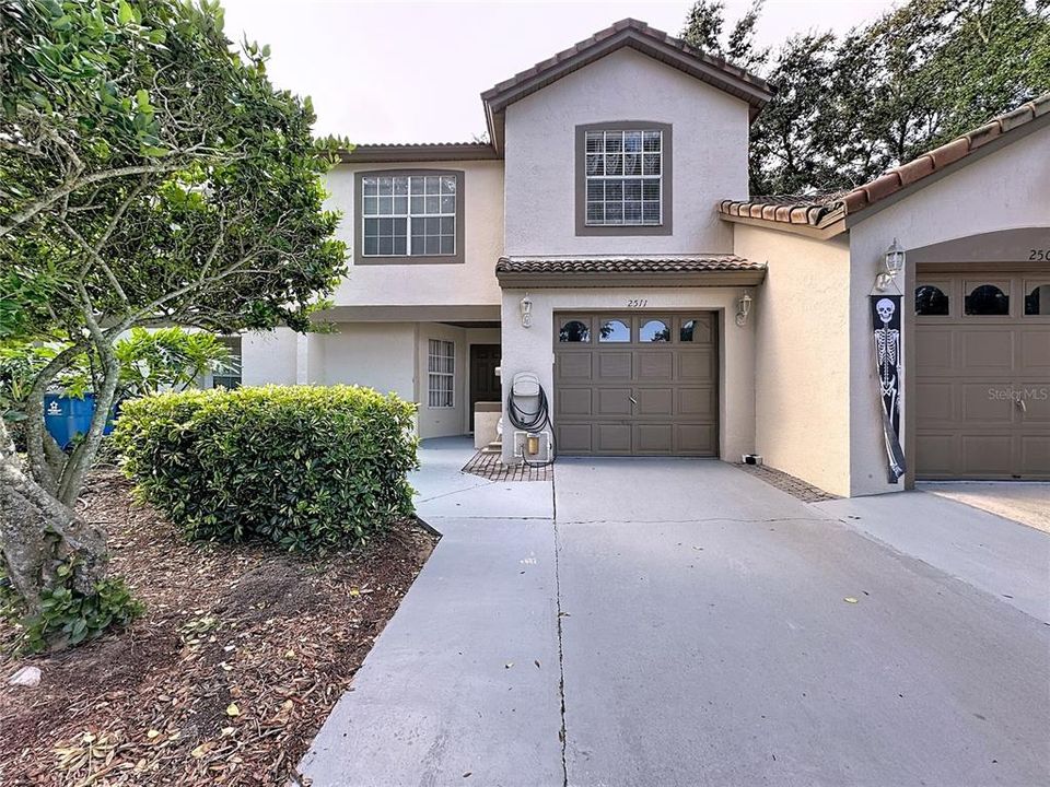 Active With Contract: $245,000 (3 beds, 2 baths, 1324 Square Feet)