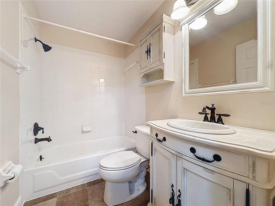 Active With Contract: $245,000 (3 beds, 2 baths, 1324 Square Feet)