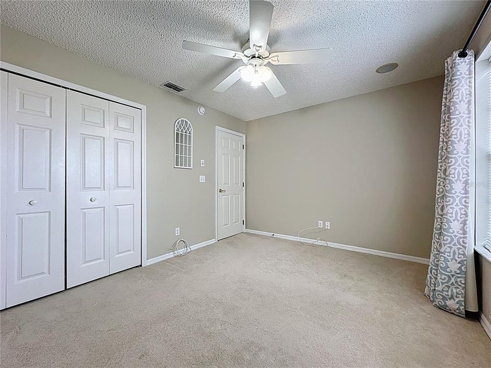 Active With Contract: $245,000 (3 beds, 2 baths, 1324 Square Feet)