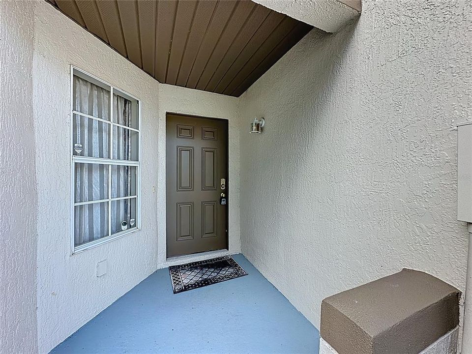 Active With Contract: $245,000 (3 beds, 2 baths, 1324 Square Feet)