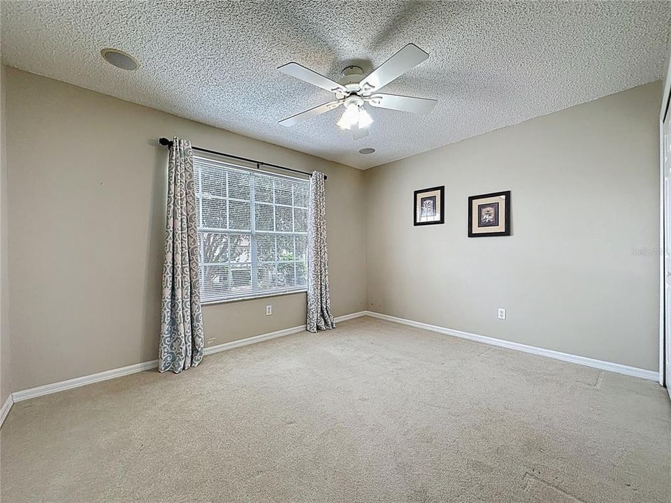 Active With Contract: $245,000 (3 beds, 2 baths, 1324 Square Feet)