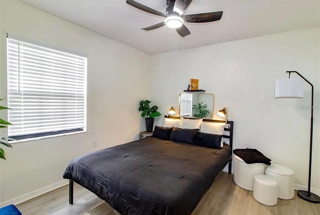 На продажу: $299,000 (2 спален, 2 ванн, 1321 Квадратных фут)