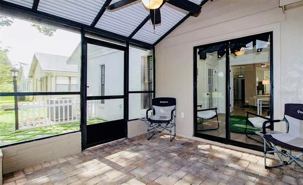 На продажу: $299,000 (2 спален, 2 ванн, 1321 Квадратных фут)