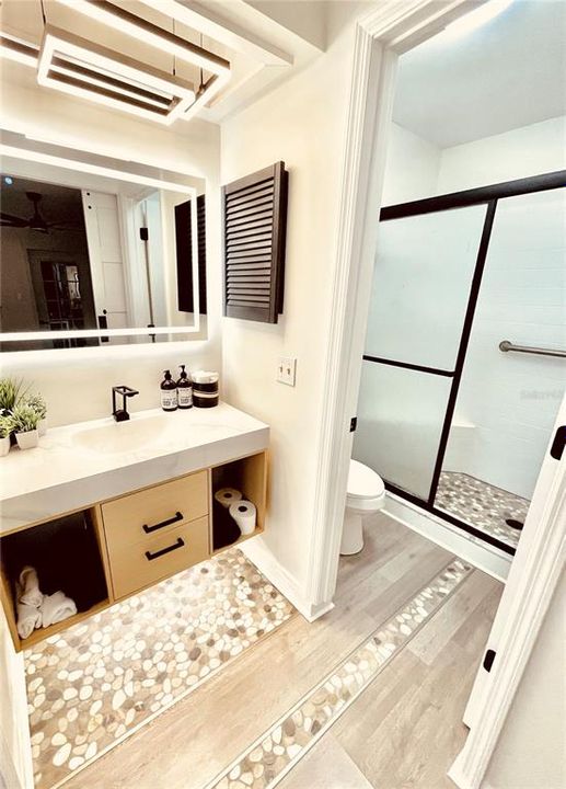 На продажу: $299,000 (2 спален, 2 ванн, 1321 Квадратных фут)