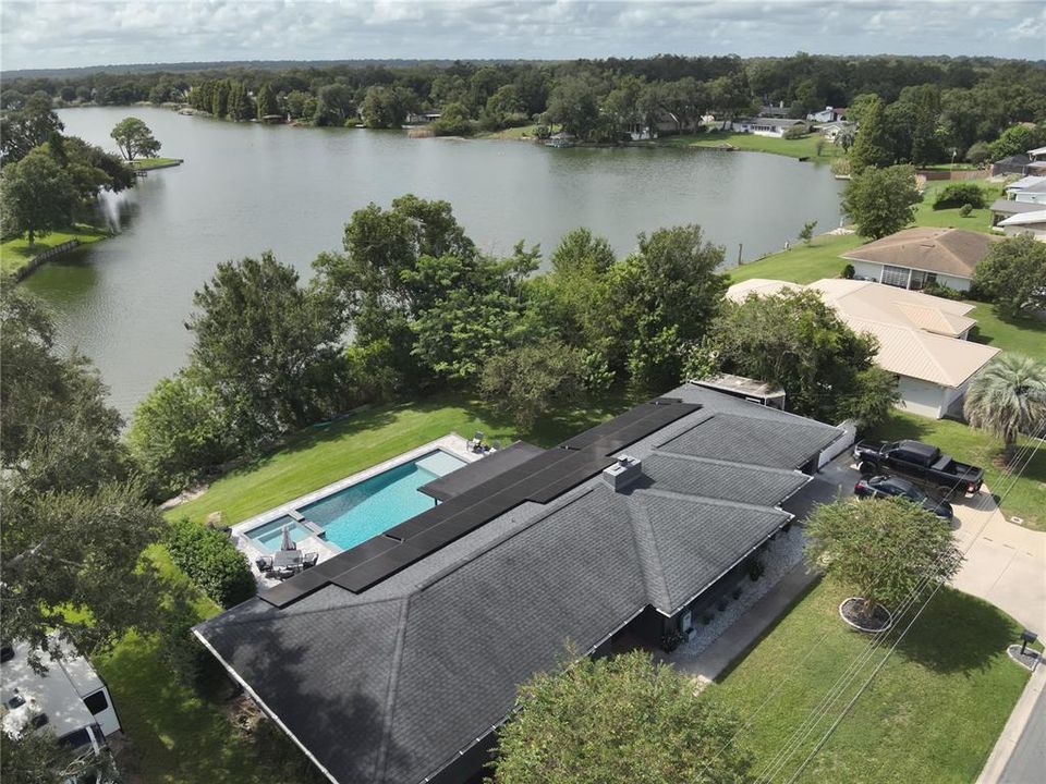 Недавно продано: $750,000 (4 спален, 3 ванн, 2647 Квадратных фут)