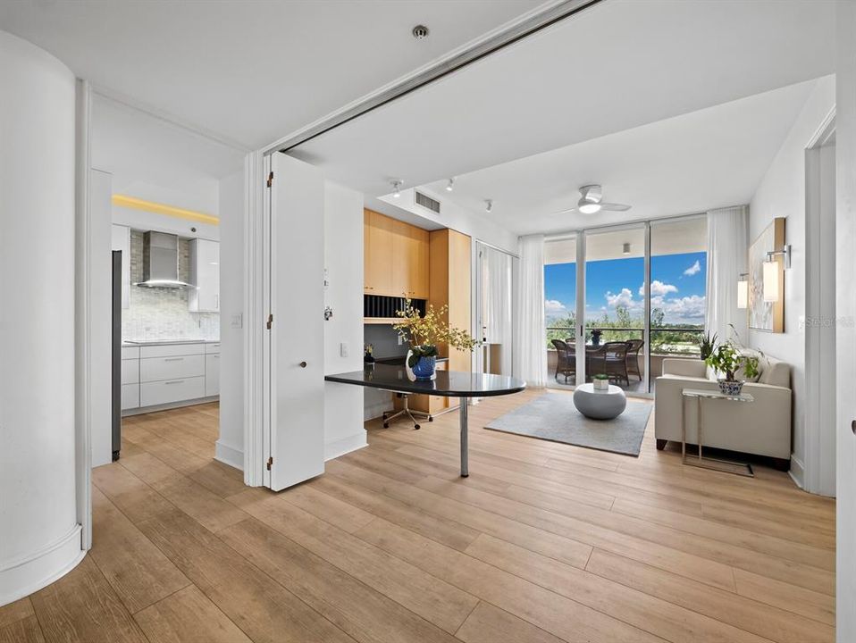 En Venta: $1,695,000 (3 camas, 3 baños, 2550 Pies cuadrados)