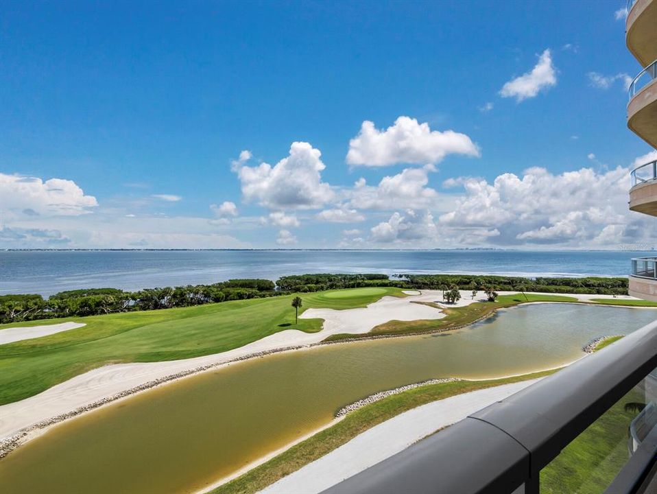 En Venta: $1,695,000 (3 camas, 3 baños, 2550 Pies cuadrados)